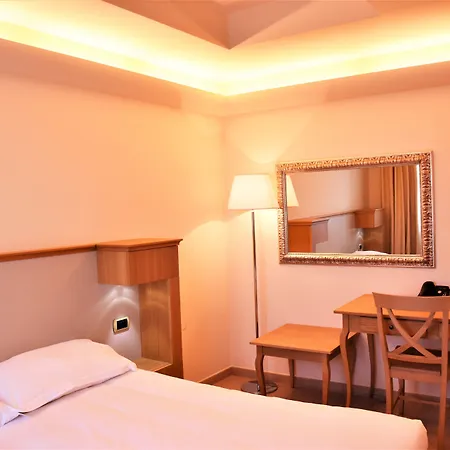 Relais Concorde Apart Otel 4*