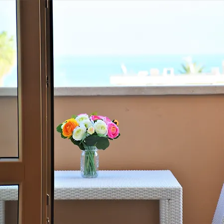 Relais Concorde Apart Otel Grottammare